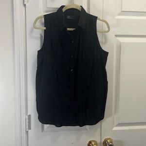 Gap button down the tank.